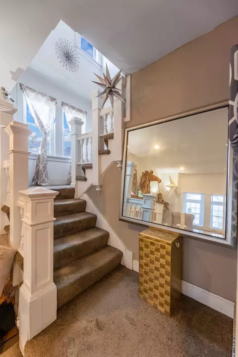 7601 S Bennett Ave, Chicago, IL 60649 photo 13