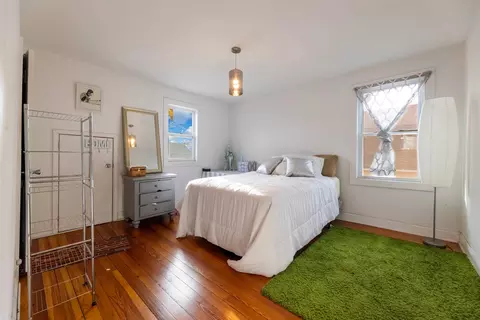 7601 S Bennett Ave, Chicago, IL 60649 photo 14