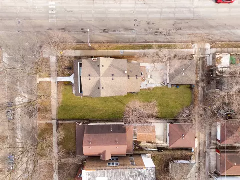 7601 S Bennett Ave, Chicago, IL 60649 photo 35
