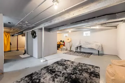 7601 S Bennett Ave, Chicago, IL 60649 photo 22