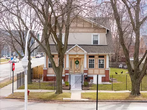7601 S Bennett Ave, Chicago, IL 60649 photo 2
