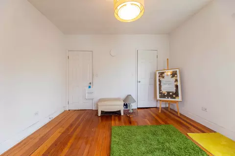 7601 S Bennett Ave, Chicago, IL 60649 photo 17