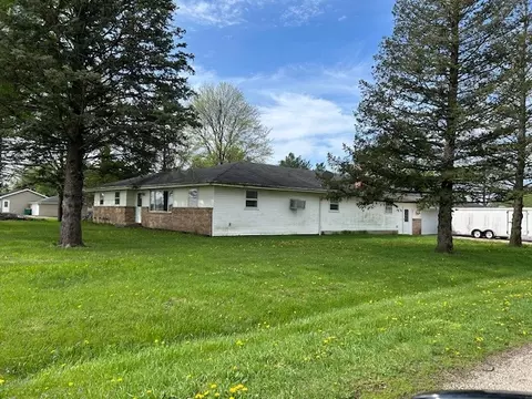 32410 S Butcher Ln, Wilmington, IL 60481