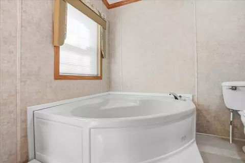 233 Avenue E St, Bloomington, IL 61704 photo 17
