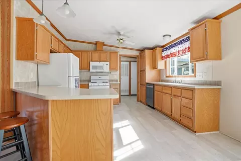 233 Avenue E St, Bloomington, IL 61704 photo 10
