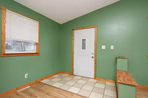Entry Way - 2359 105th Ave, Aledo, IL 61231 photo 1 of 1
