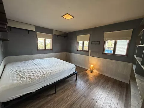 Bedroom - 43 Ridge Rd, Centralia, IL 62801 photo 2 of 2