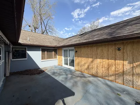 Exterior - 43 Ridge Rd, Centralia, IL 62801 photo 6 of 6