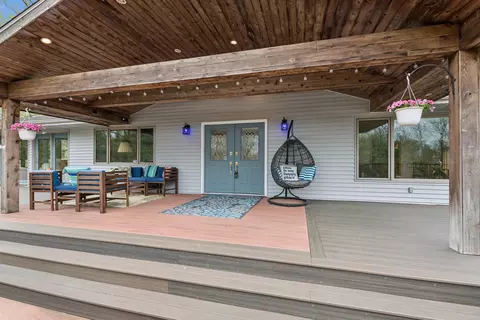 245 W Circle Dr, New Lenox, IL 60451