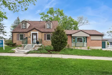 1118 Manchester Rd, Wheaton, IL 60187