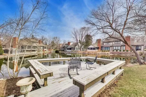Exterior - 12 Warrington Dr, Lake Bluff, IL 60044 photo 11 of 14