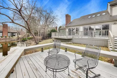 Exterior - 12 Warrington Dr, Lake Bluff, IL 60044 photo 12 of 14
