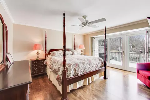 Bedroom - 12 Warrington Dr, Lake Bluff, IL 60044 photo 1 of 4