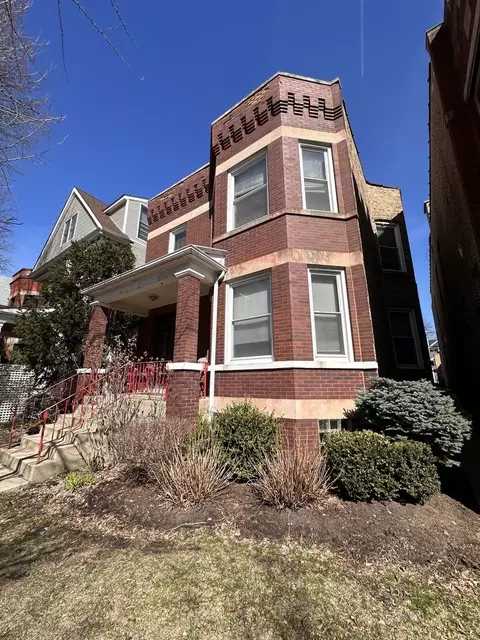 3725 N Bell Ave, Chicago, IL 60618