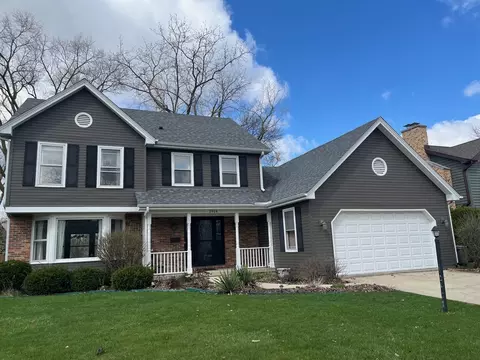 1914 Howard St, Wheaton, IL 60187