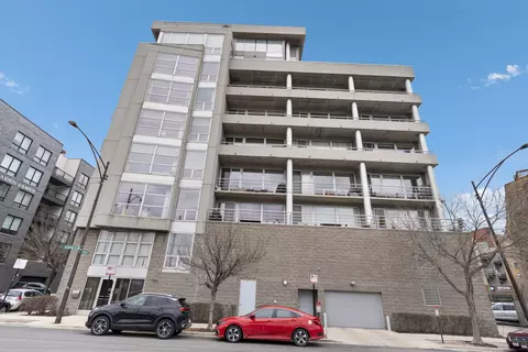 950 W Erie St #602, Chicago, IL 60642