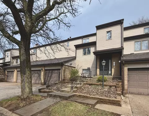 3117 4th St #3117, Moline, IL 61265