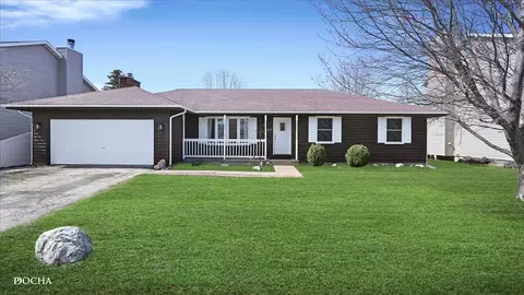 219 N Hickory St, Cortland, IL 60112