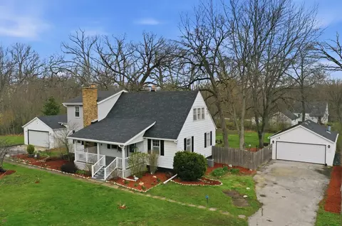 23045 Lahon Rd, Steger, IL 60475