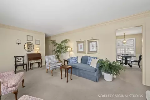Living - 309 Brookside Cir, Wheaton, IL 60187 photo 3 of 6