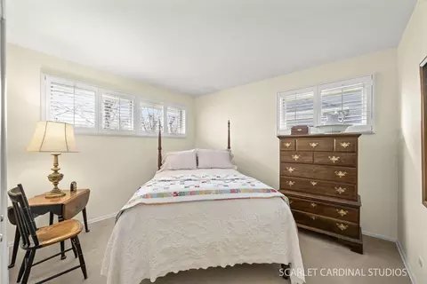 Bedroom - 309 Brookside Cir, Wheaton, IL 60187 photo 1 of 2