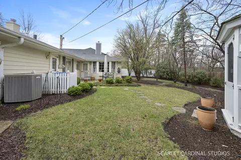 Exterior - 309 Brookside Cir, Wheaton, IL 60187 photo 3 of 4