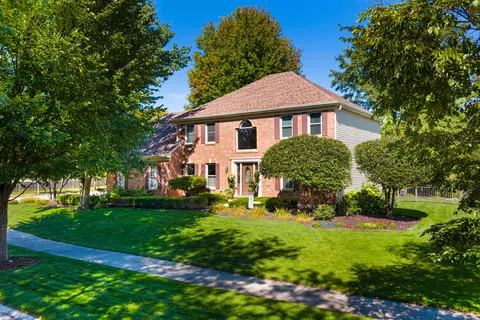 2310 Wyndham Ct, Aurora, IL 60504