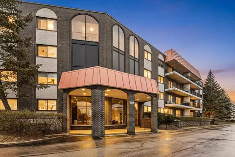 4901 Golf Rd #410, Skokie, IL 60077