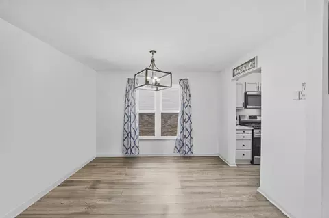 Dining - 2810 175th St, Hazel Crest, IL 60429 photo 1 of 1