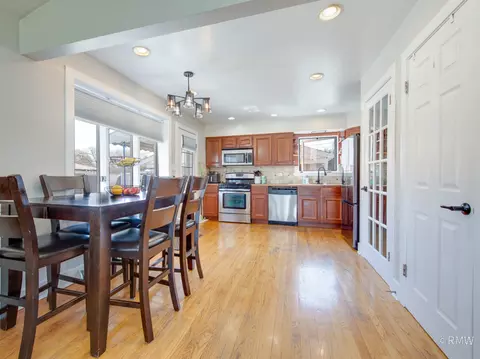 Dining - 51 W Rozanne Dr, Addison, IL 60101 photo 1 of 1