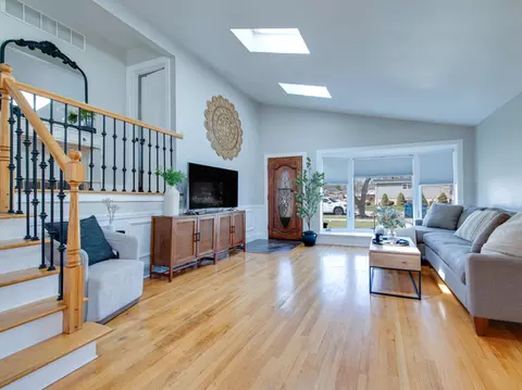 Other - 51 W Rozanne Dr, Addison, IL 60101 photo 1 of 4