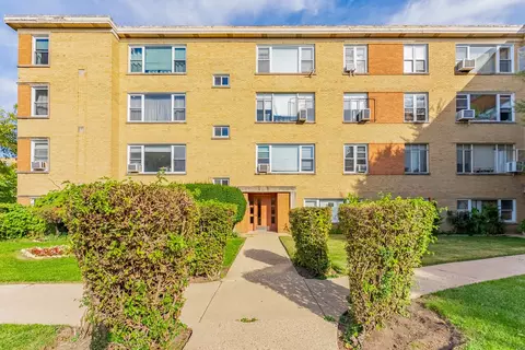 6035 N Damen Ave #109, Chicago, IL 60659