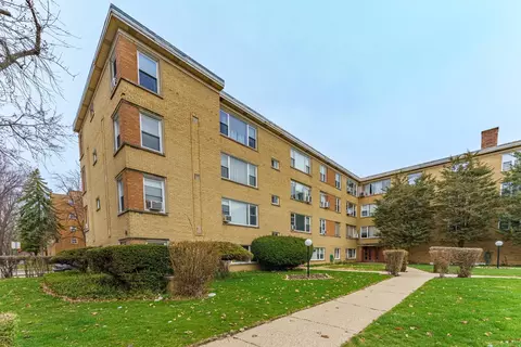 6035 N Damen Ave #109, Chicago, IL 60659