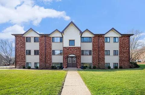 319 Dunning Ave #3A, West Dundee, IL 60118
