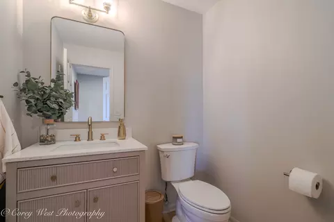 Bath - 276 Ream Dr, Elburn, IL 60119 photo 1 of 6