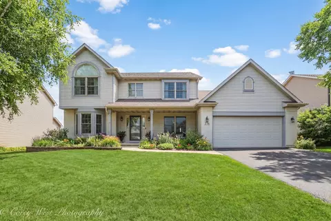 276 Ream Dr, Elburn, IL 60119
