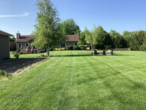 Exterior - 22011 Pringle Dr, Marengo, IL 60152 photo 17 of 20