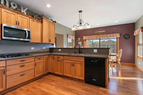 Kitchen - 22011 Pringle Dr, Marengo, IL 60152 photo 3 of 4