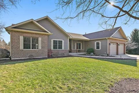 22011 Pringle Dr, Marengo, IL 60152