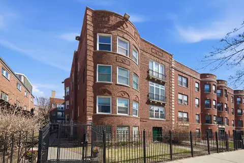 5953 N Winthrop Ave #1E, Chicago, IL 60660
