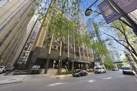 233 Erie St #1301, Chicago, IL 60611