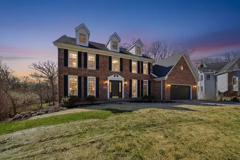 1215 Triple Crown Ct, Bartlett, IL 60103