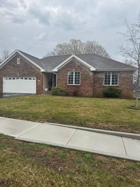 198 Trent Ln, Loves Park, IL 61111