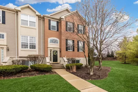 Exterior - 770 Lambert Ln #96-6, Bartlett, IL 60103 photo 2 of 6