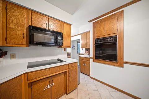 Kitchen - 3138 12th Ave, Moline, IL 61265 photo 3 of 3