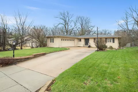 Exterior - 3138 12th Ave, Moline, IL 61265 photo 3 of 8