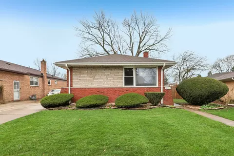 16080 Marion Dr, South Holland, IL 60473
