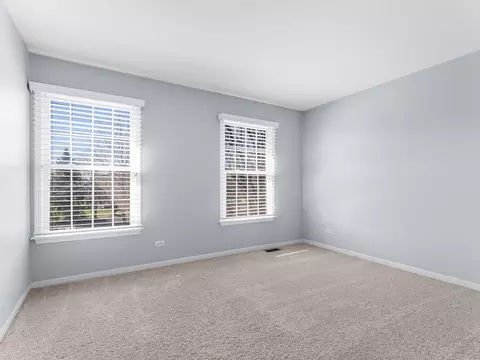 Bedroom - 3760 Bunker Hill Dr, Algonquin, IL 60102 photo 3 of 5