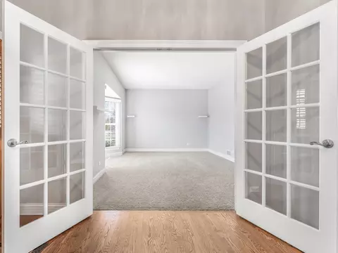 Entry Way - 3760 Bunker Hill Dr, Algonquin, IL 60102 photo 2 of 3