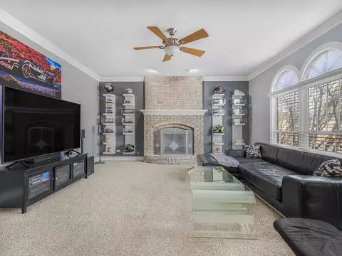 Living - 3760 Bunker Hill Dr, Algonquin, IL 60102 photo 3 of 4